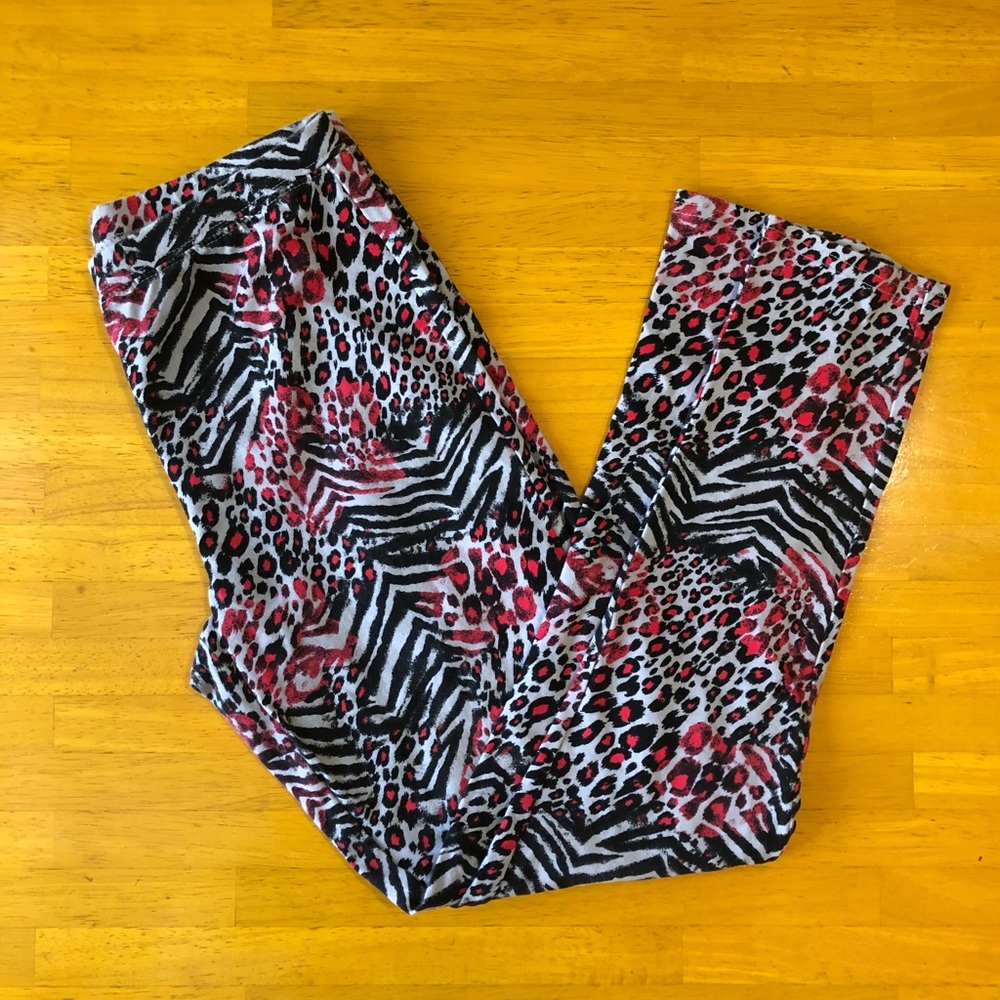 Zebra and leopard print Girl leggings.